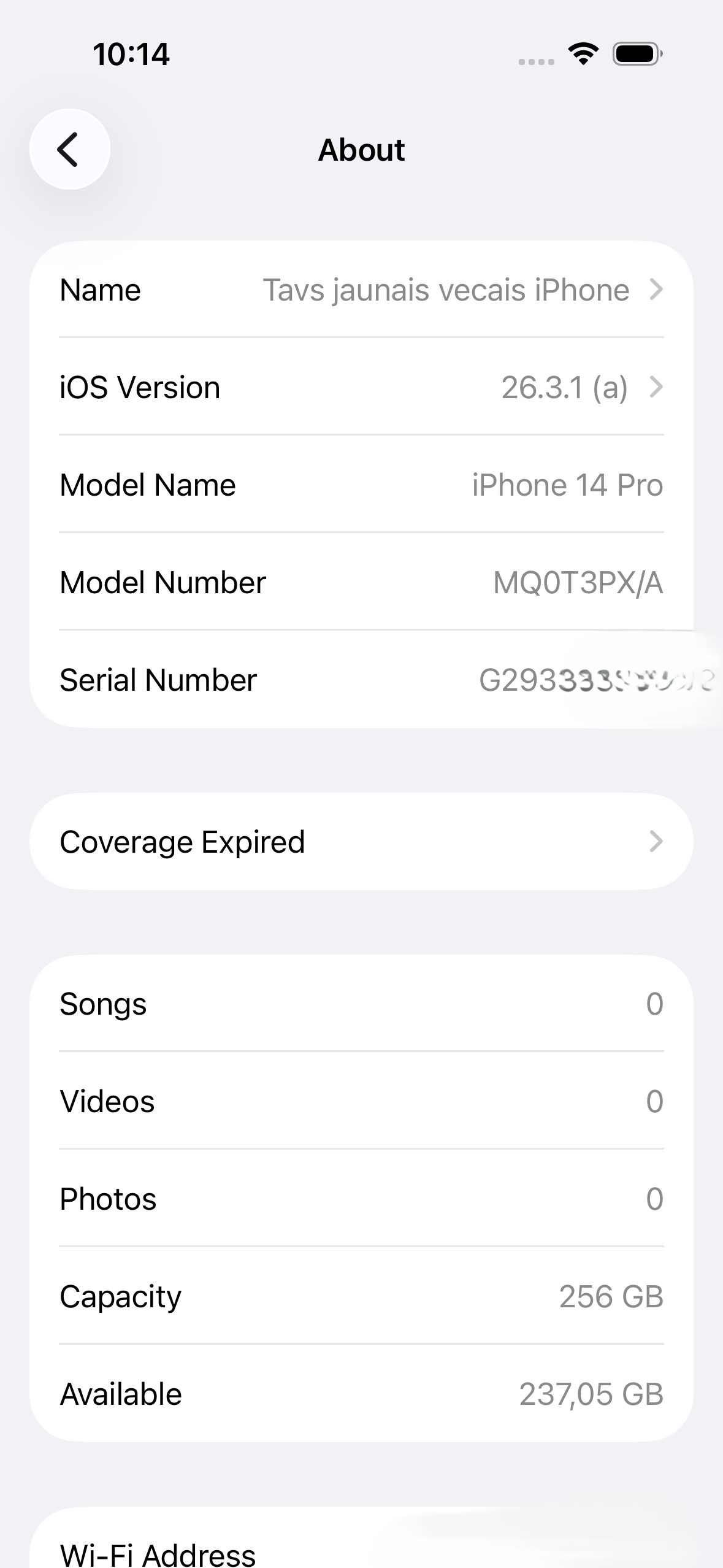Par tālruni — modelis, iOS, kapacitāte